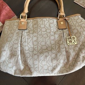 Calvin Klein Shoulder bag